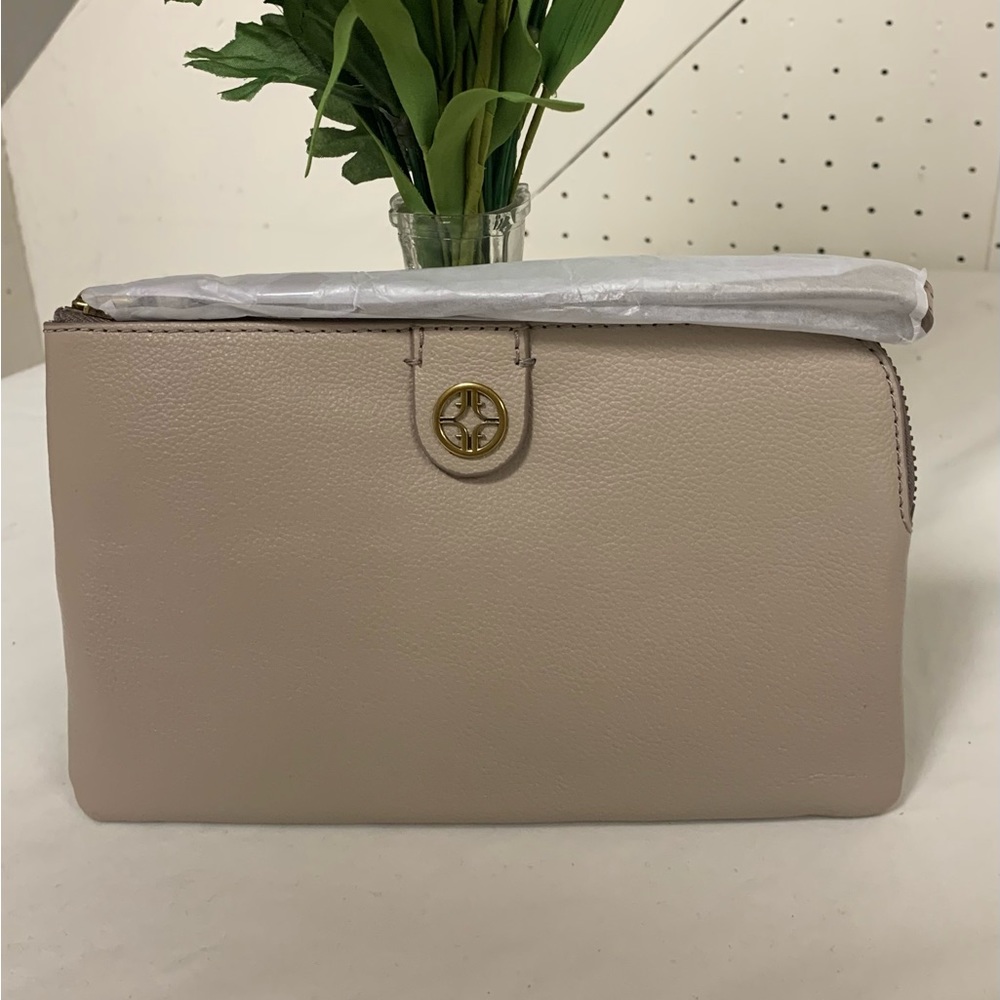 FOSSIL Womens  Sofia Wristlet ~ Gray